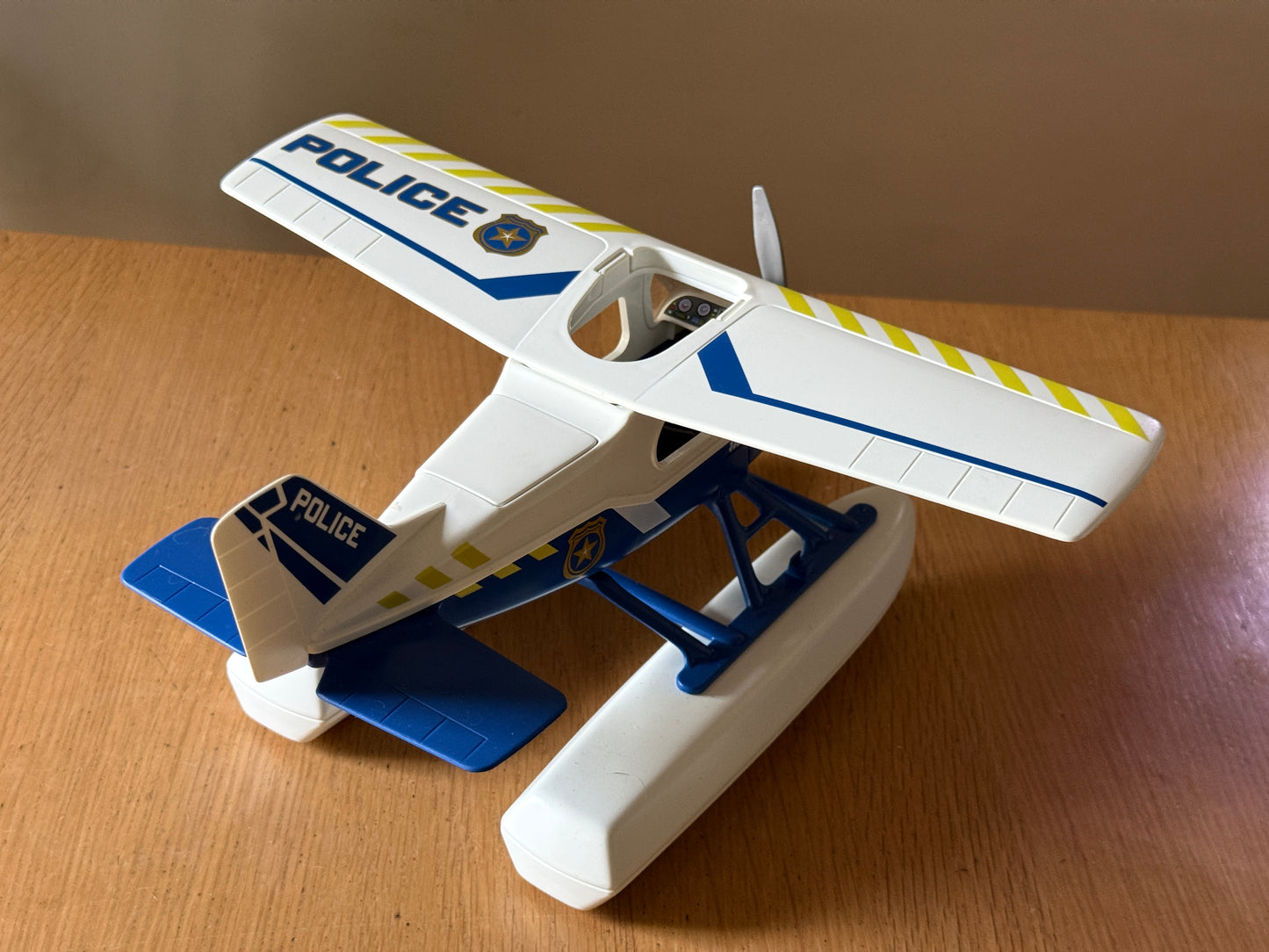 Playmobil 70779 - Police Sea Plane. Pre-owned.