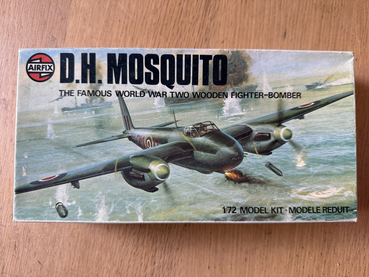 Airfix 1:72 Plastic Model Kit - D.H. Mosquito