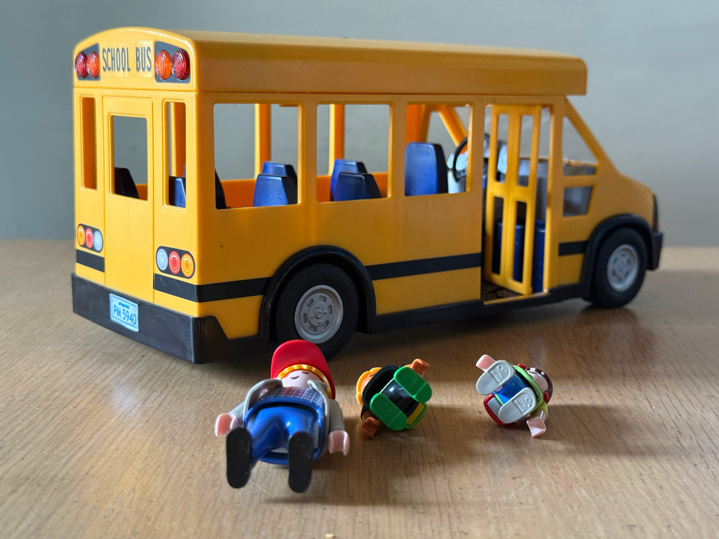 Playmobil 6866 - School Bus. Pre-owned.