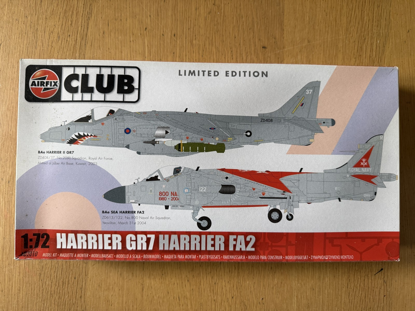 Airfix 1:72 Club Model A82010 - Harrier GR7 Harrier FA2