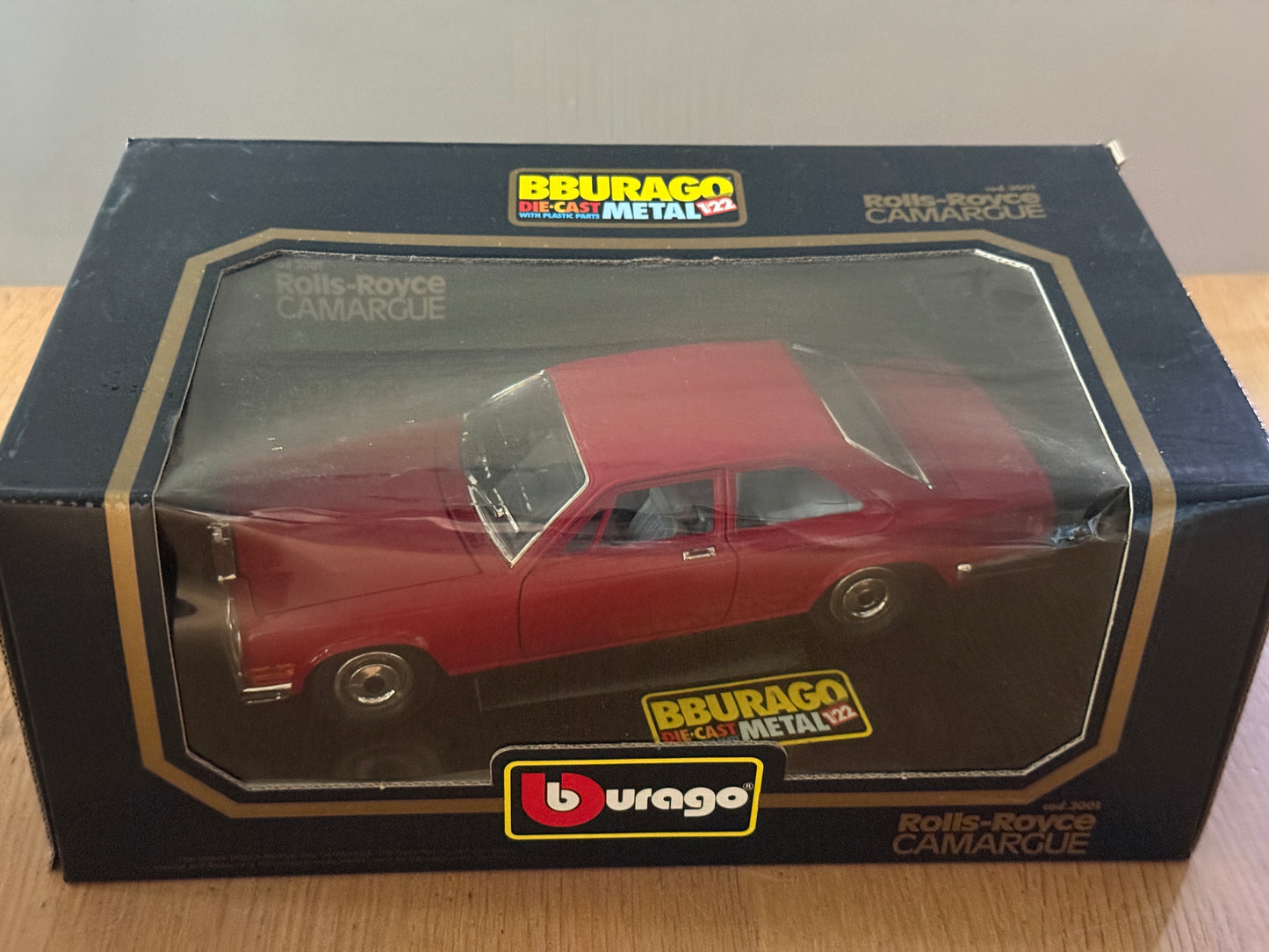 Bburago 1:18 Diecast Model 3001 - Rolls Royce Camargue - Mint Condition