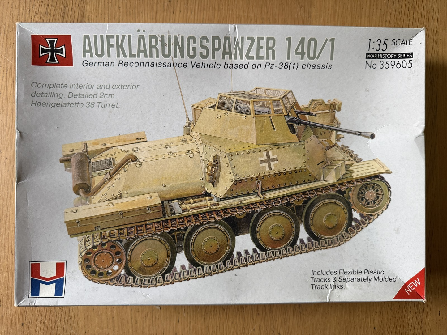 VM 1:35 Plastic Model Kit 359605 - Aufklarungspanzer 140/1
