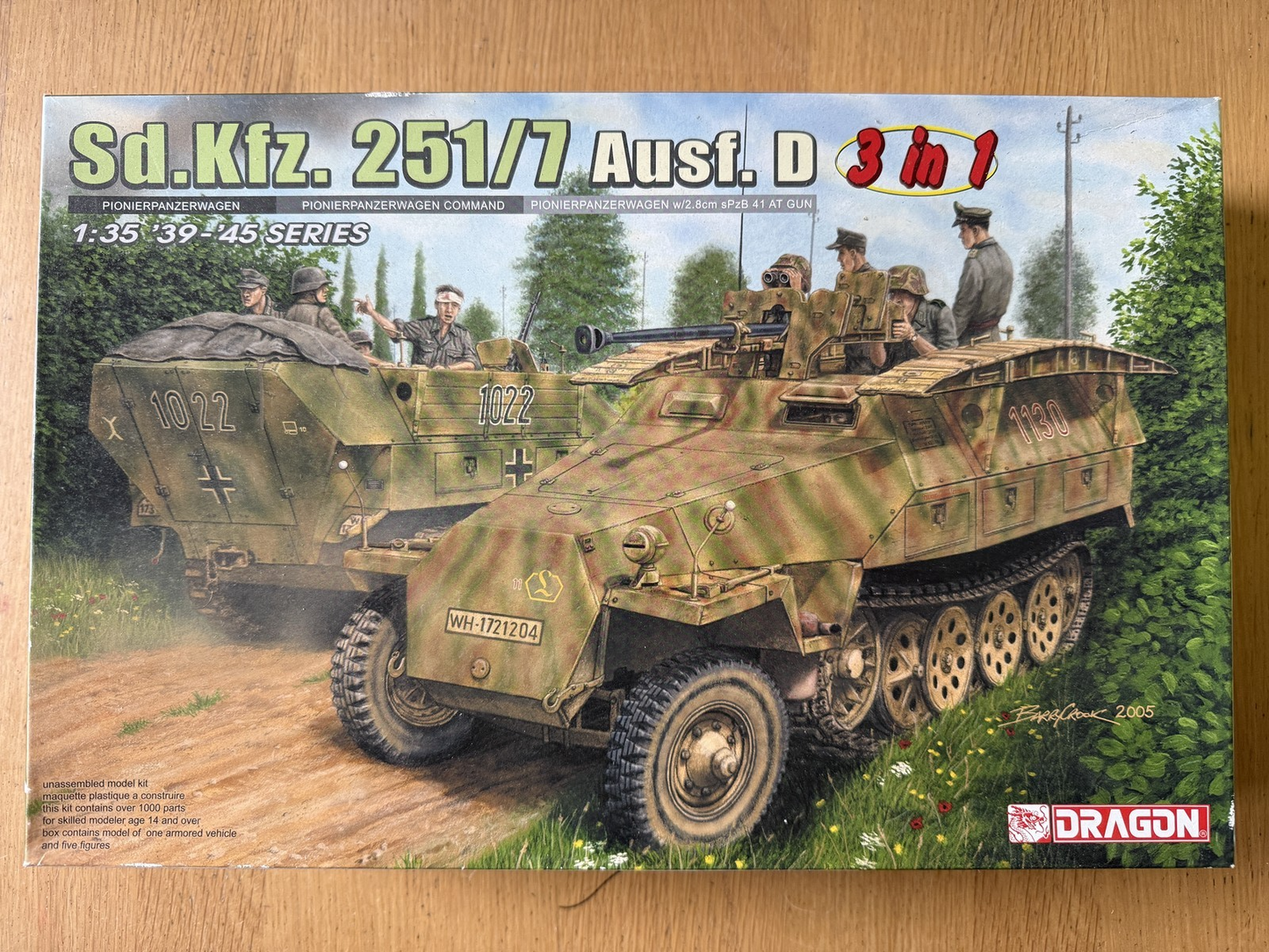 Dragon 1:35 Plastic Model Kit - Sd. Kfz. 251/7 Ausf. D