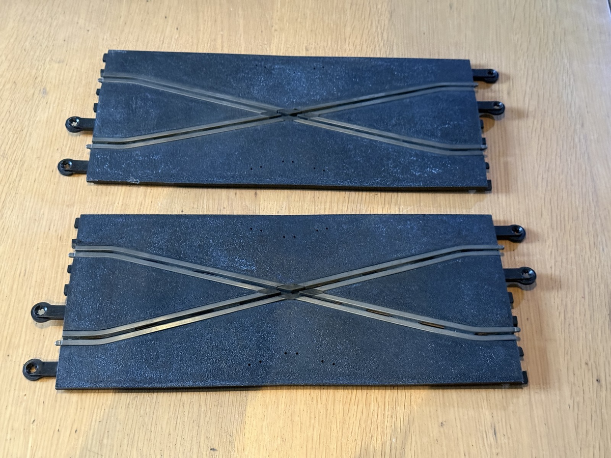Scalextric Classic 1:32 Track - C182 PT82 Plain Crossover x 2