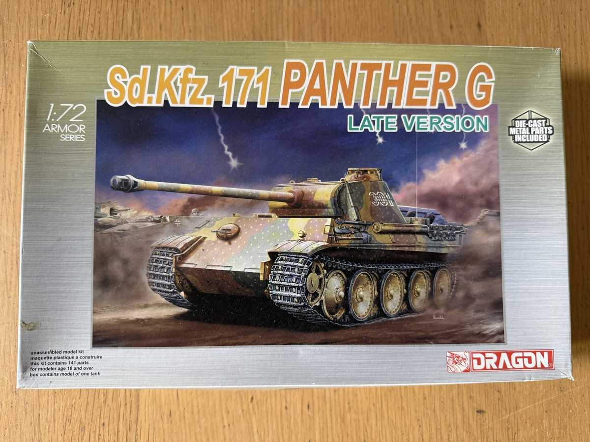 Dragon 1:72 Plastic Model Kit - Sd. Kfz. 171 Panther G Late Version