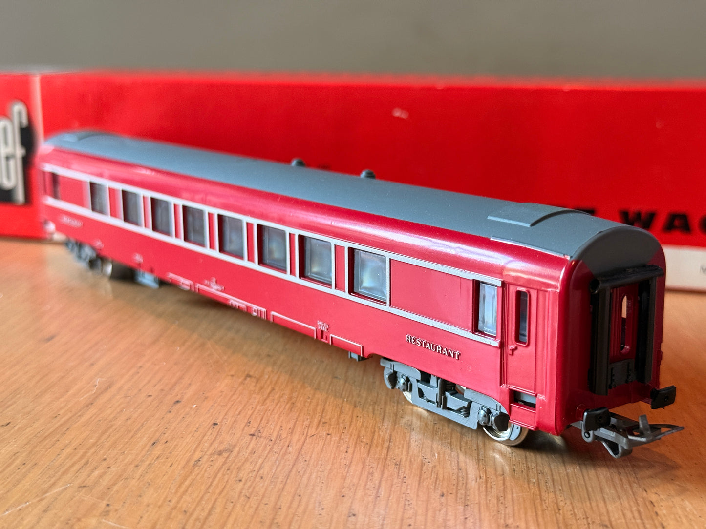 Jouef HO Scale 8690 - B Restaurant DEV Coach