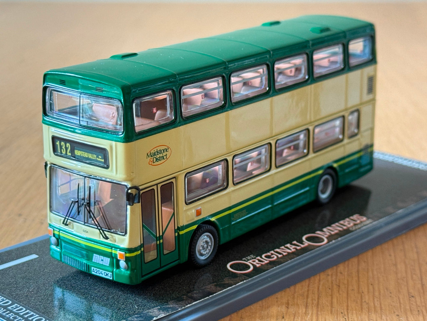 Original Omnibus OM45111 MCW Metrobus Mk1 Single Door Maidstone & District