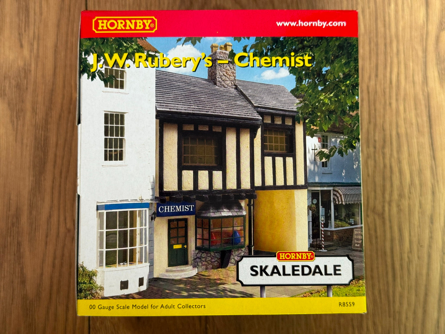 Hornby Skaledale OO Gauge Building - J.W. Rubery's Chemist BNIB