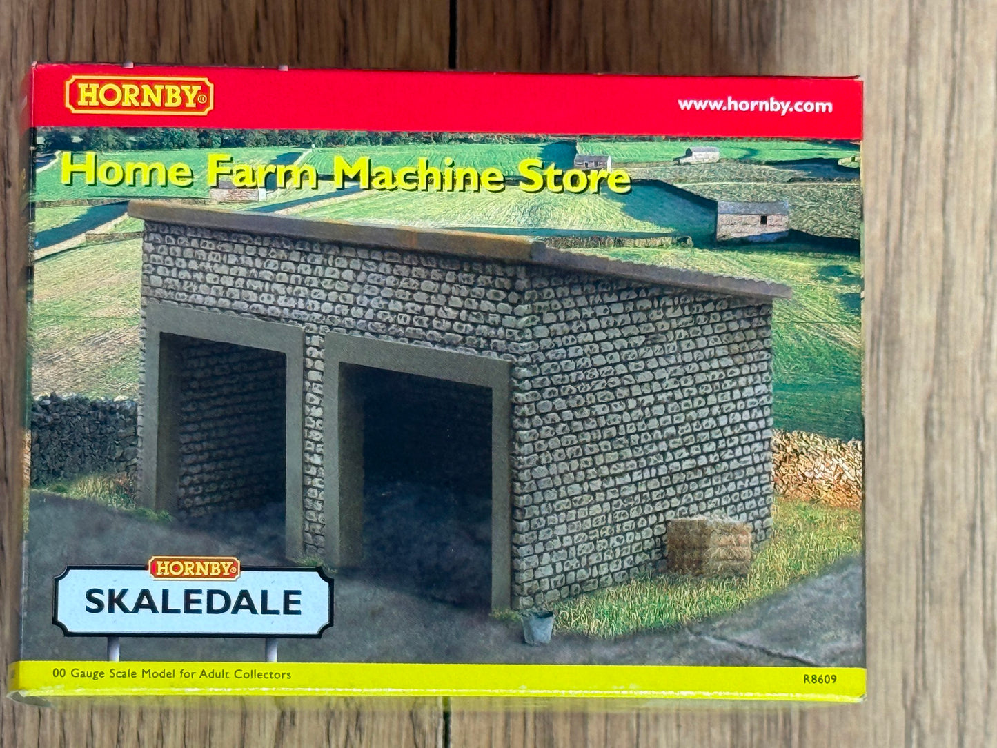 Hornby Skaledale OO Gauge Building - Home Farm Machine Store BNIB