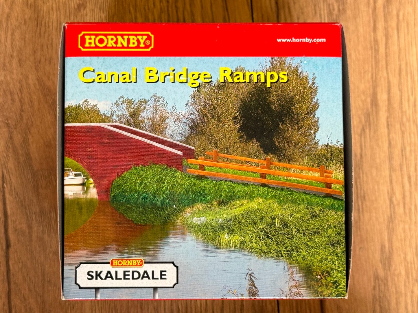 Hornby Skaledale OO Gauge Building - Canal Bridge Ramps BNIB