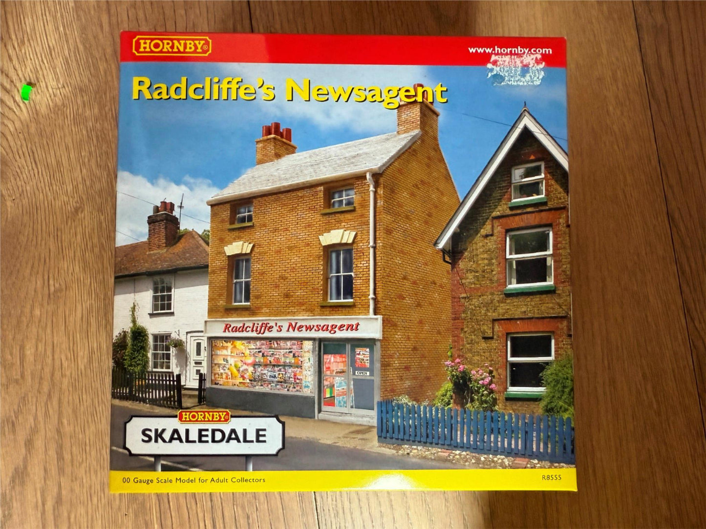 Hornby Skaledale OO Gauge Building - Radcliffe's Newsagent BNIB