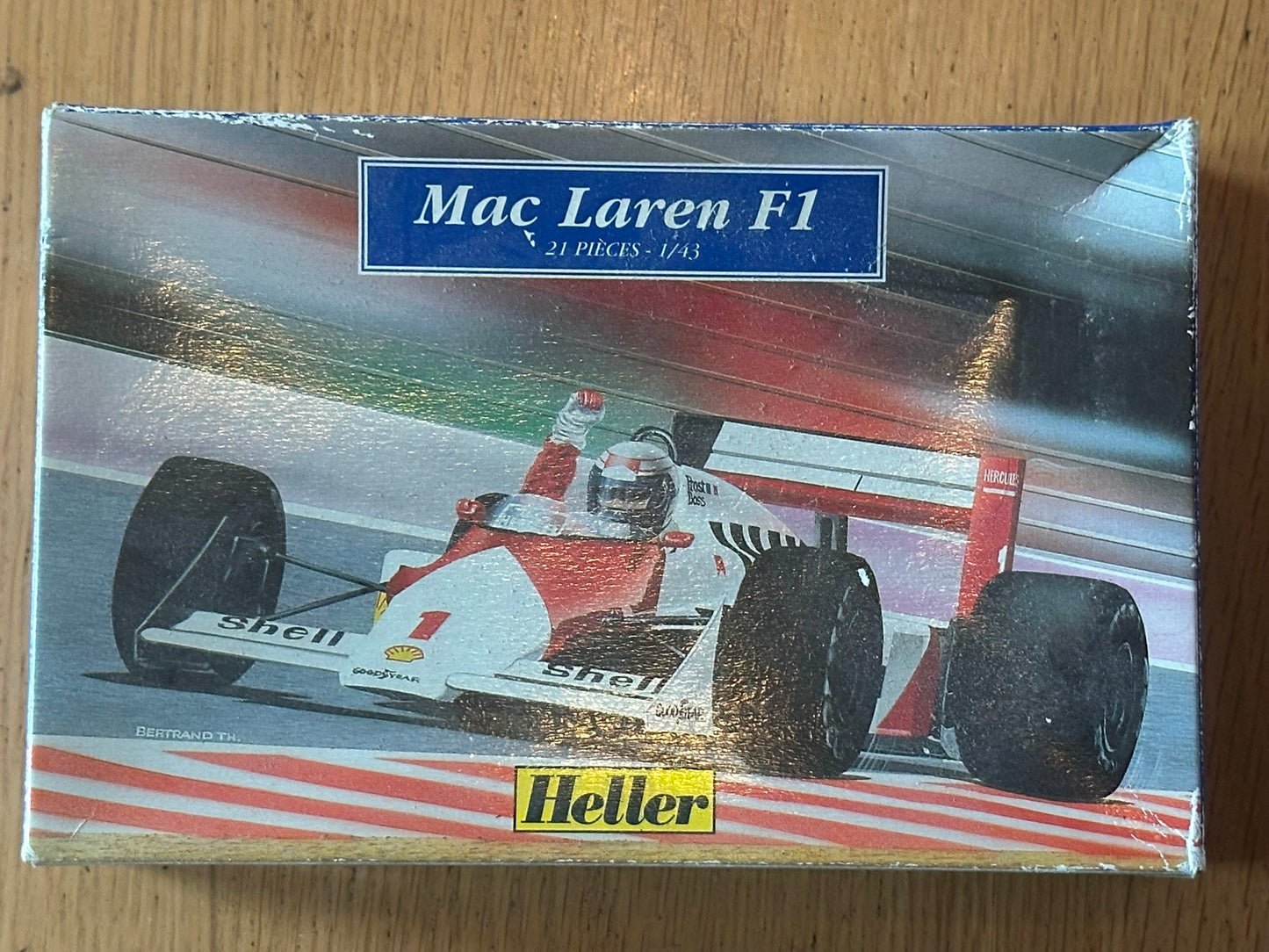 McLaren MP4/2 Mac Laren F1 - 1:43 by Heller 79800. Rare Kit.