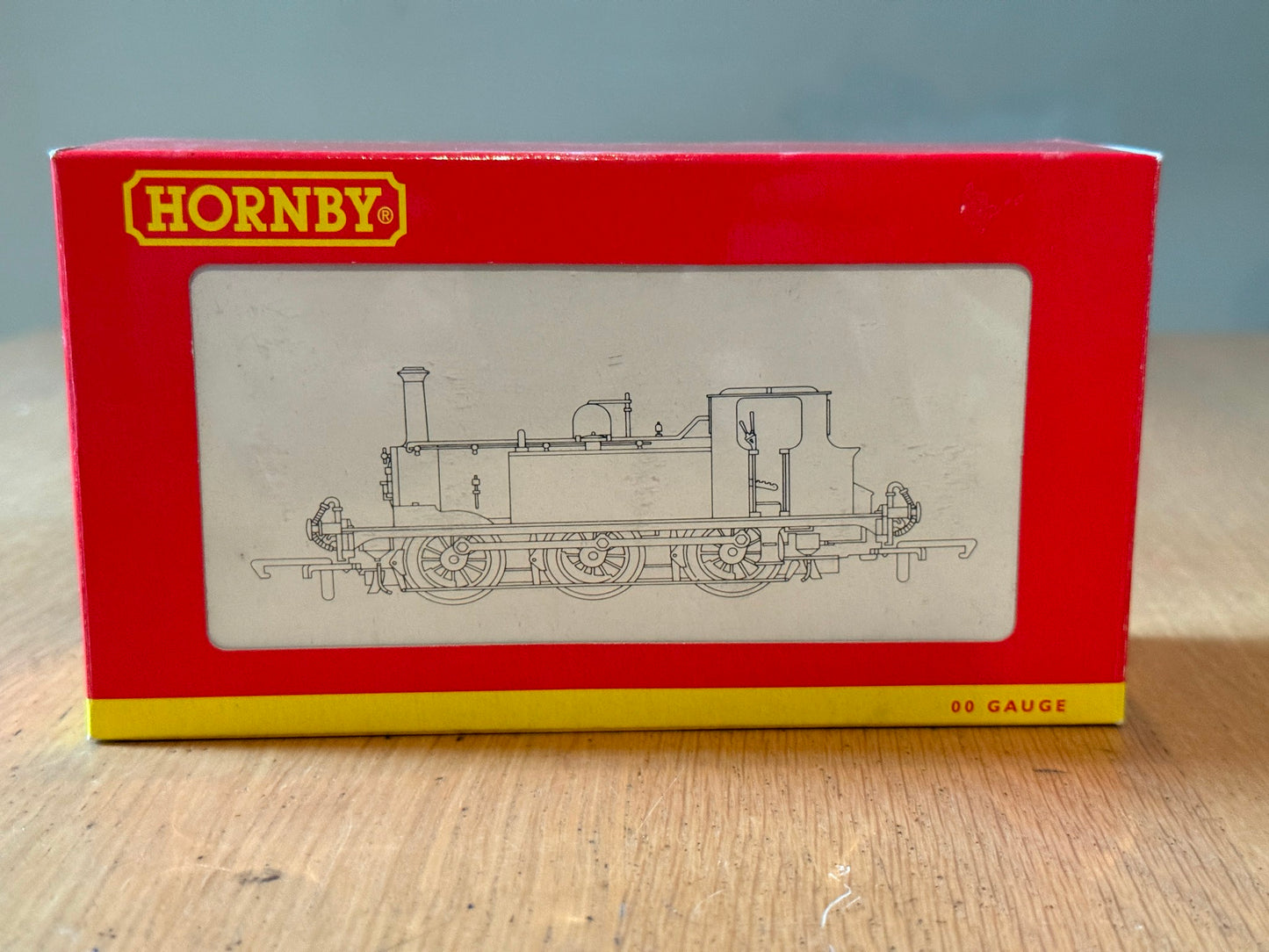 Hornby OO GaugeR2406 LBSC 0-6-0 Terrier 'Brighton Works' 32635 Locomotive BNIB