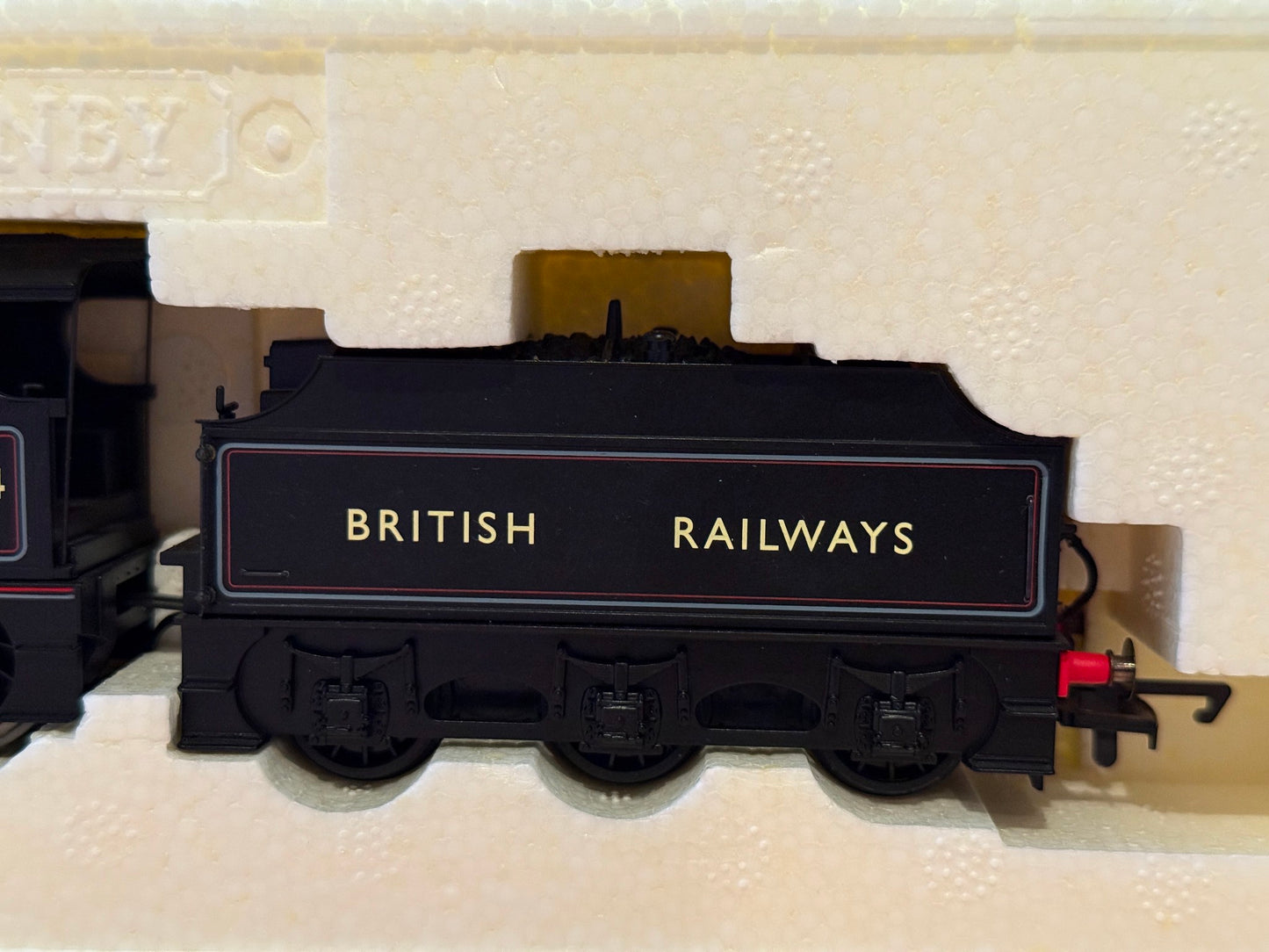 Hornby OO Gauge R2183B. BR Black 4-4-0 Class 2P Steam Locomotive 40634. BNIB