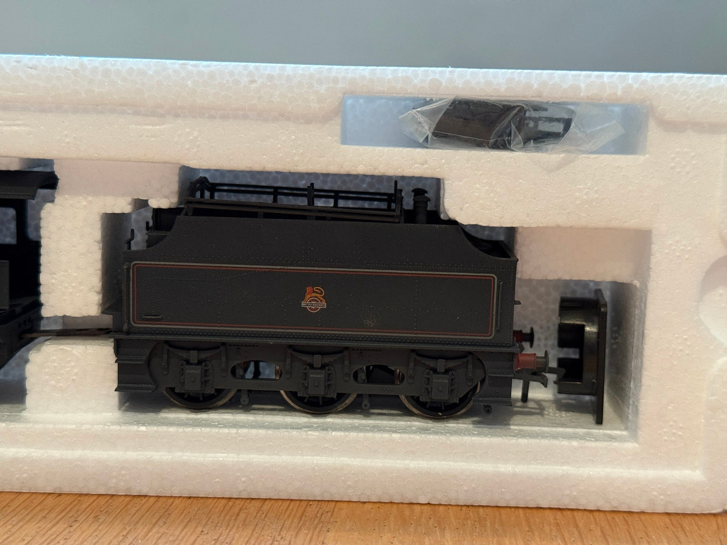 Bachmann OO Gauge 32-179. Crab Class 42942. Weathered. BNIB.