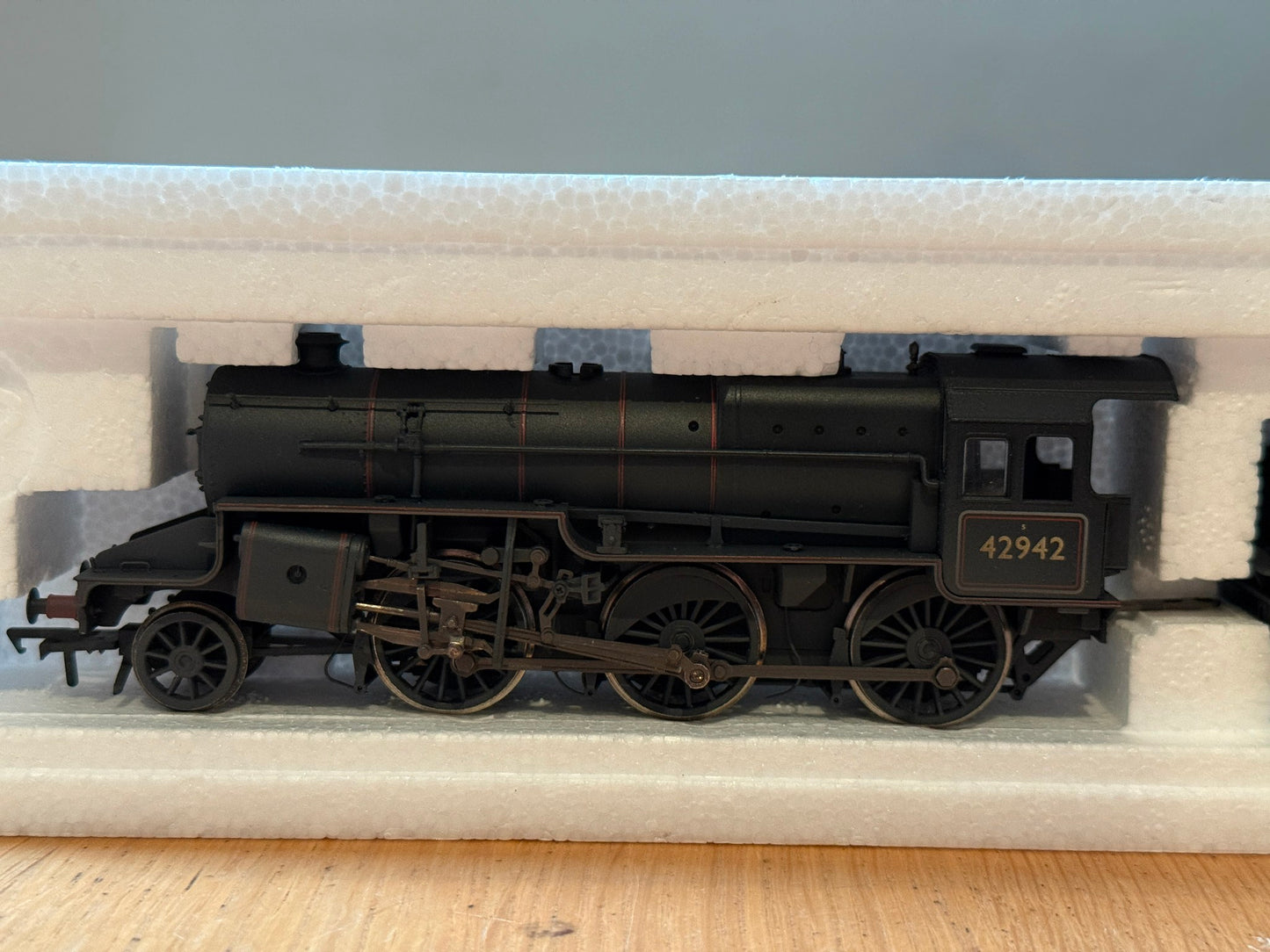 Bachmann OO Gauge 32-179. Crab Class 42942. Weathered. BNIB.