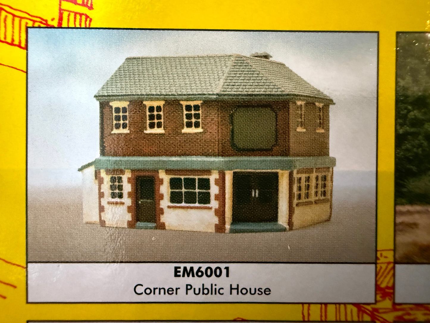 Scenix OO Gauge Buildings - Corner Public House. BNIB