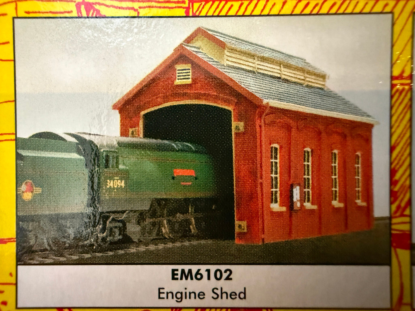 Scenix OO Gauge Buildings - Engine Shed. BNIB