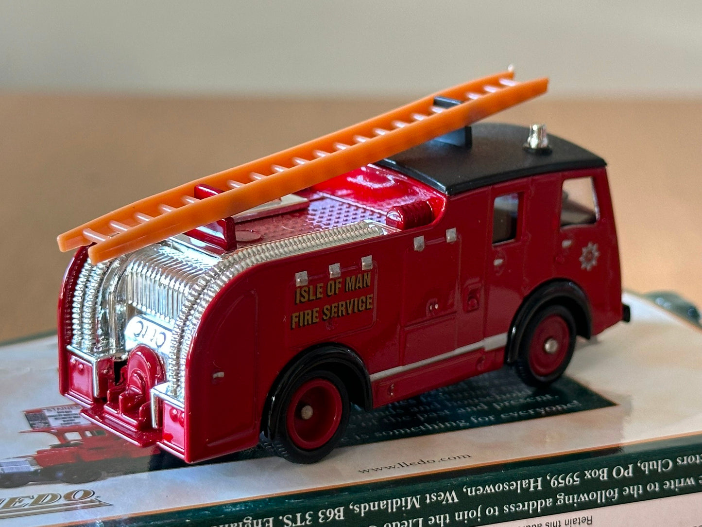 Days Gone 1955 Dennis F8 Fire Engine - Singer Clydebank. Boxed.