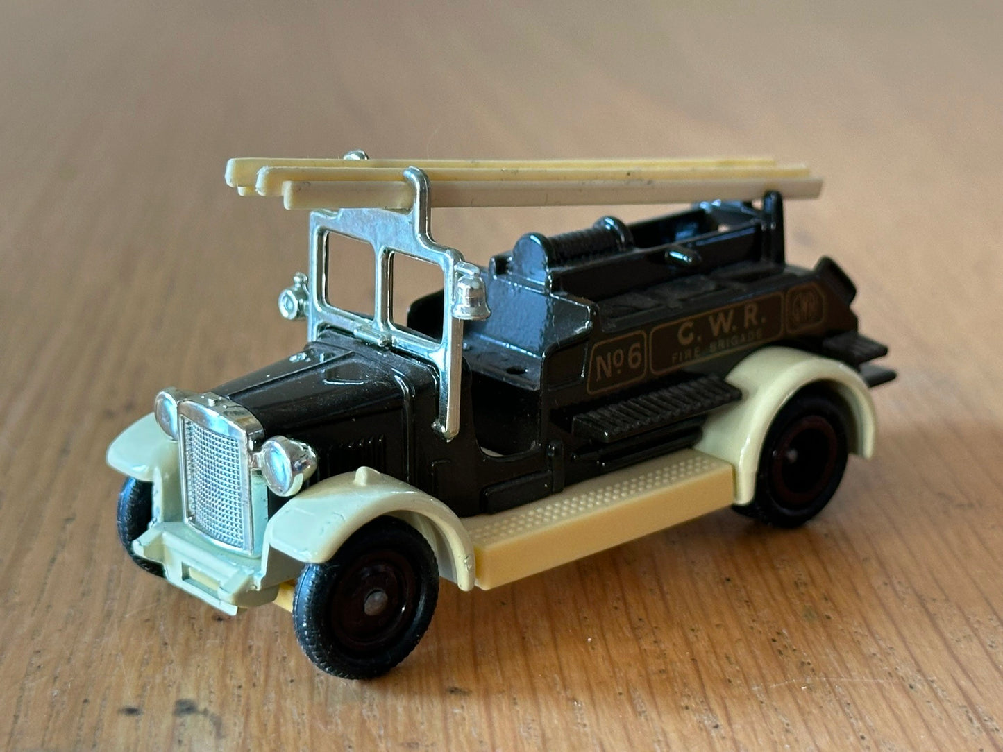 Days Gone Diecast 1934 Fire Engine - GWR Fire Brigade.