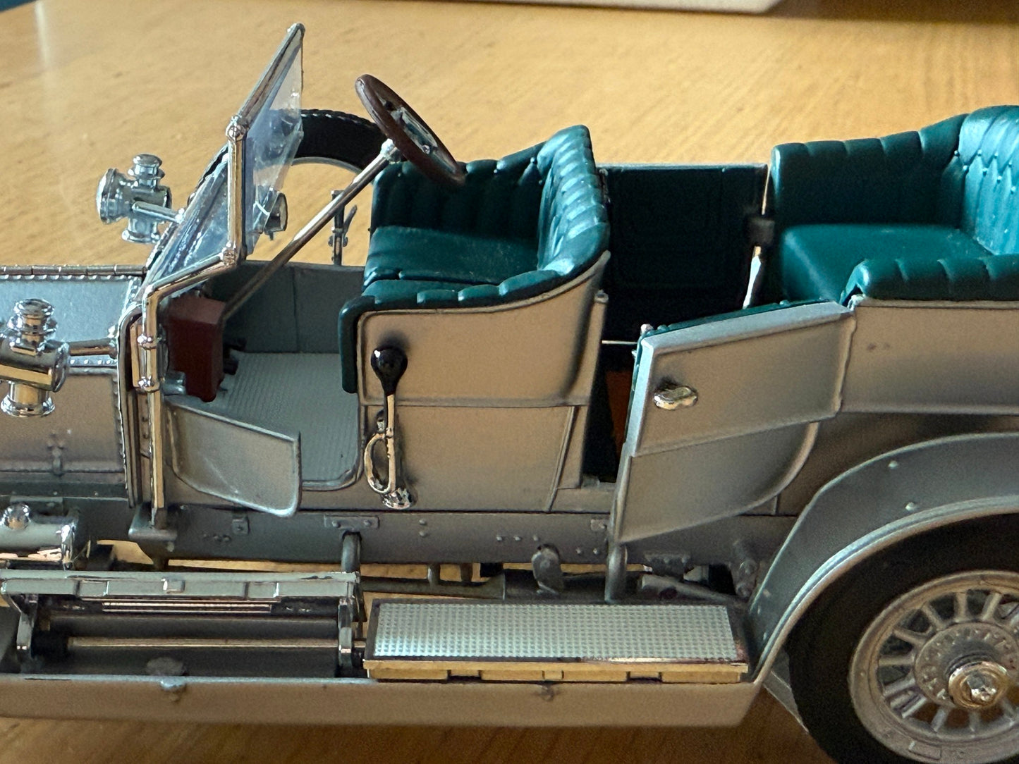 Franklin Mint:1:24 Rolls-Royce Silver Ghost