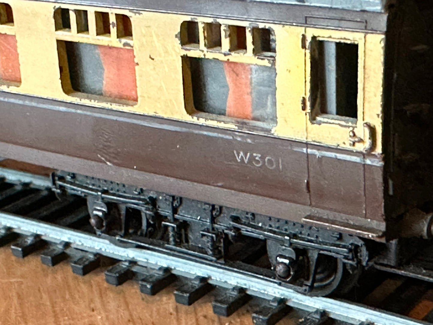 Tri-ang R331 OO Gauge BR WR MK1 Restaurant Car Coach W301. Playworn