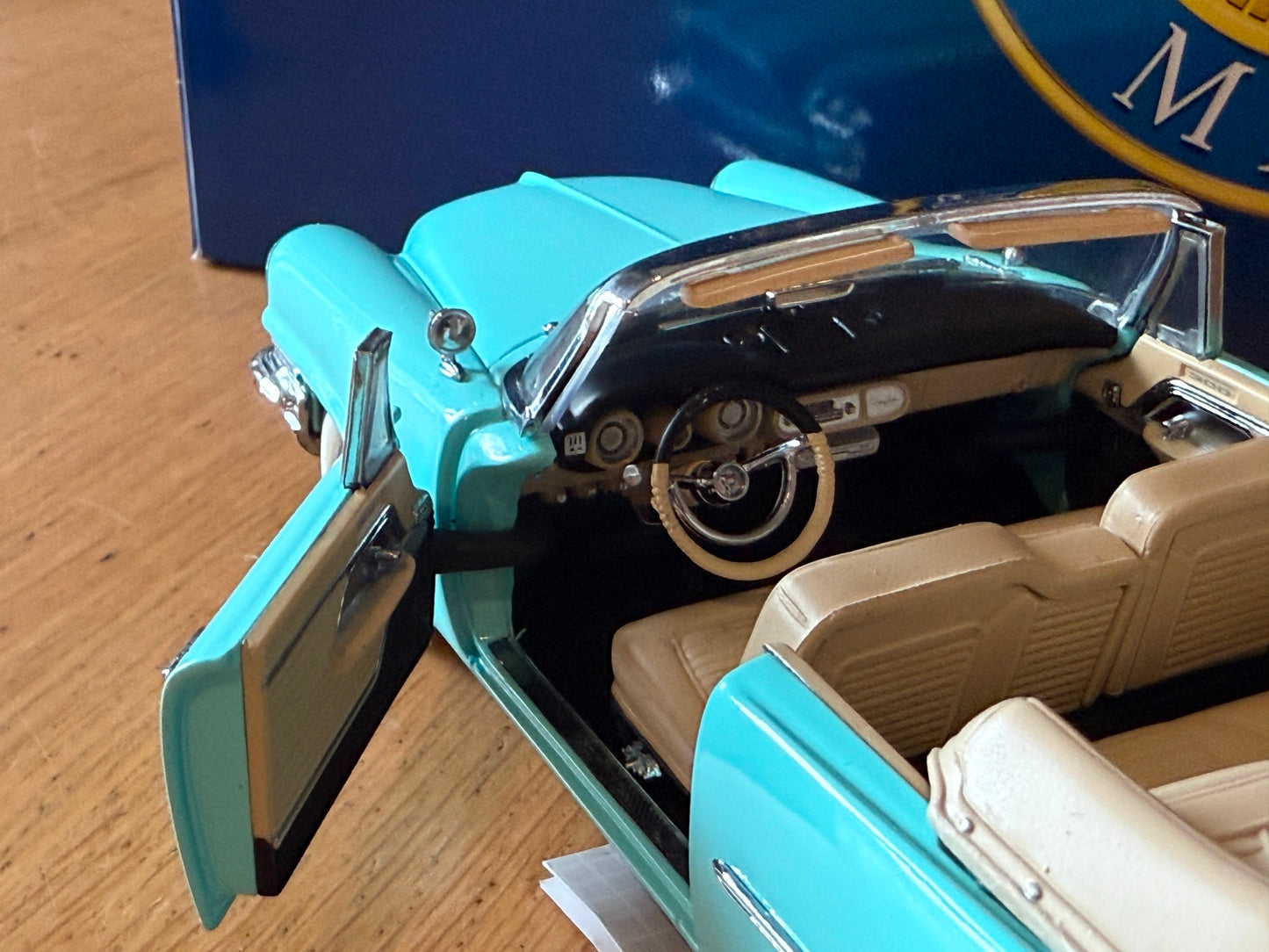 Franklin Mint: 1:24 1958 Chrysler 300D Convertible