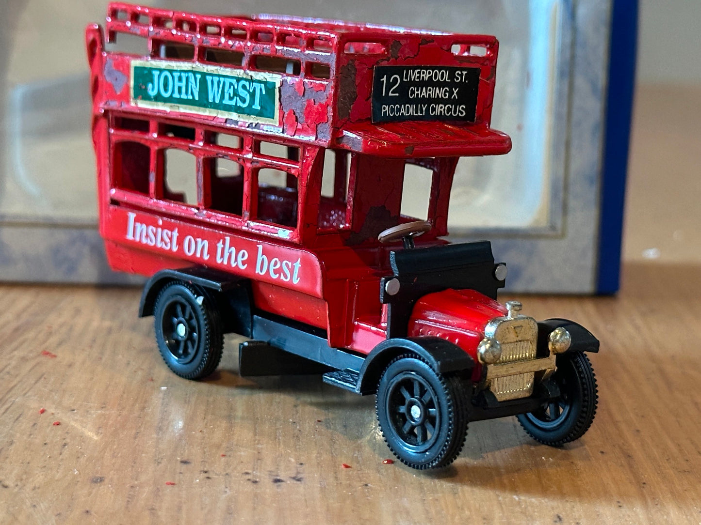 Oxford Diecast 1:76 OO Gauge AEC Bus. John West.