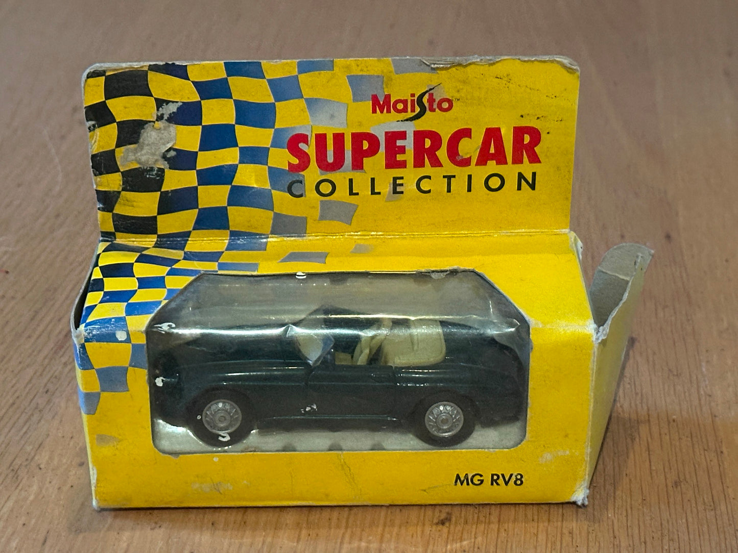 Maisto Diecast - Supercar Collection - MG RV8