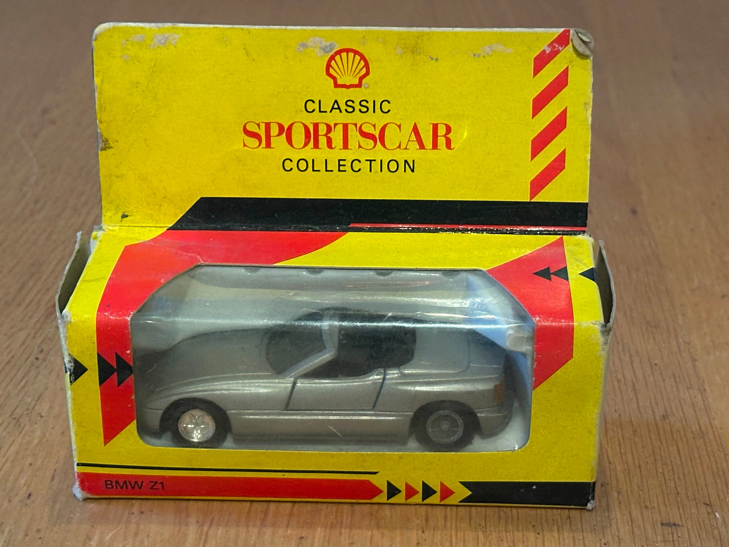 Maisto Diecast - Shell Sportscar Collection - BMW Z1