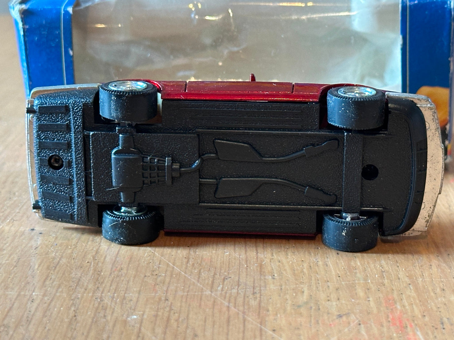 Welly Diecast Pull Back Super Racer - Jaguar XJS Convertible