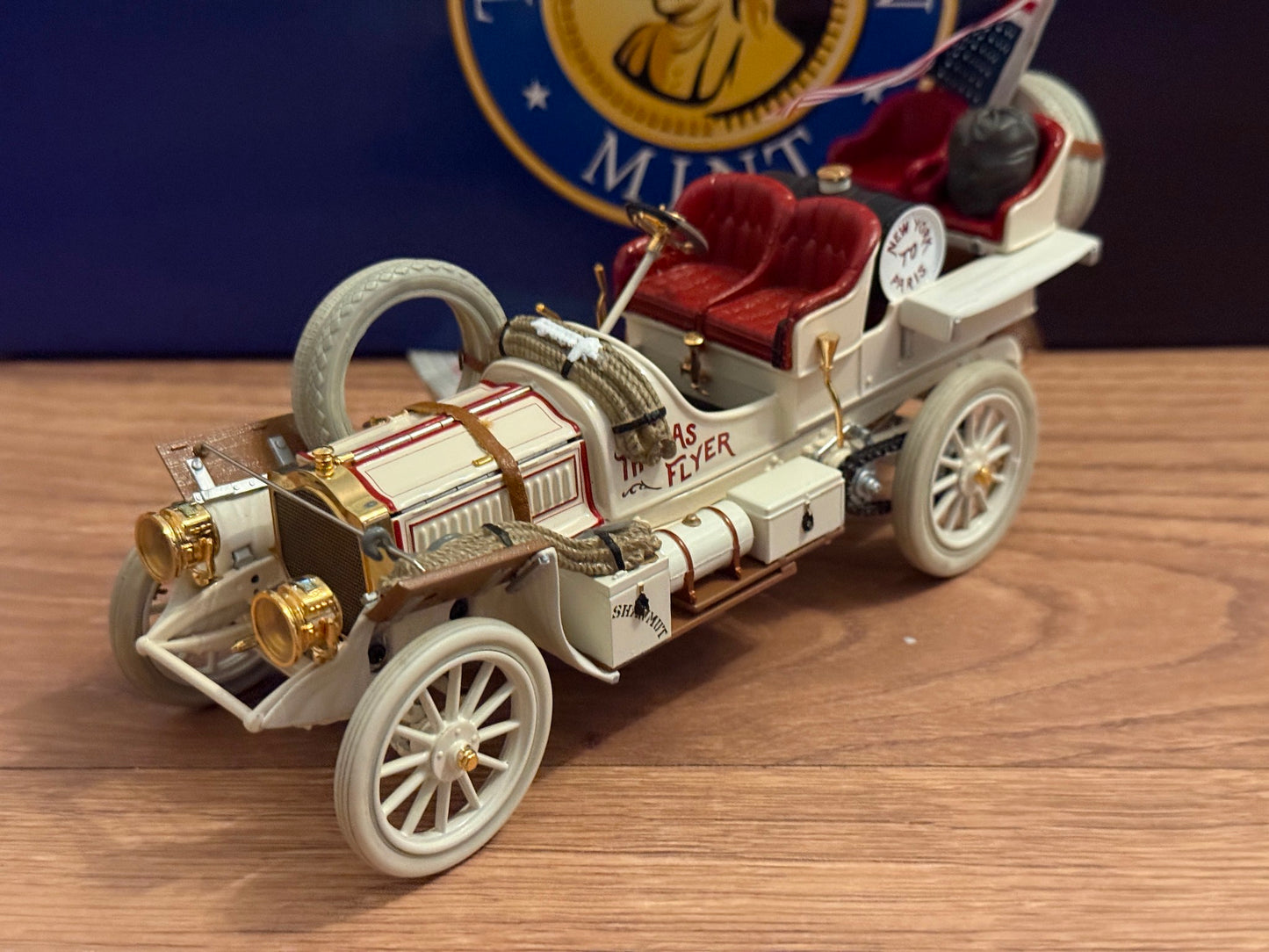 Franklin Mint: 1:24 1907 Thomas Flyer: Winner Of The Great Race. Damaged exhaust
