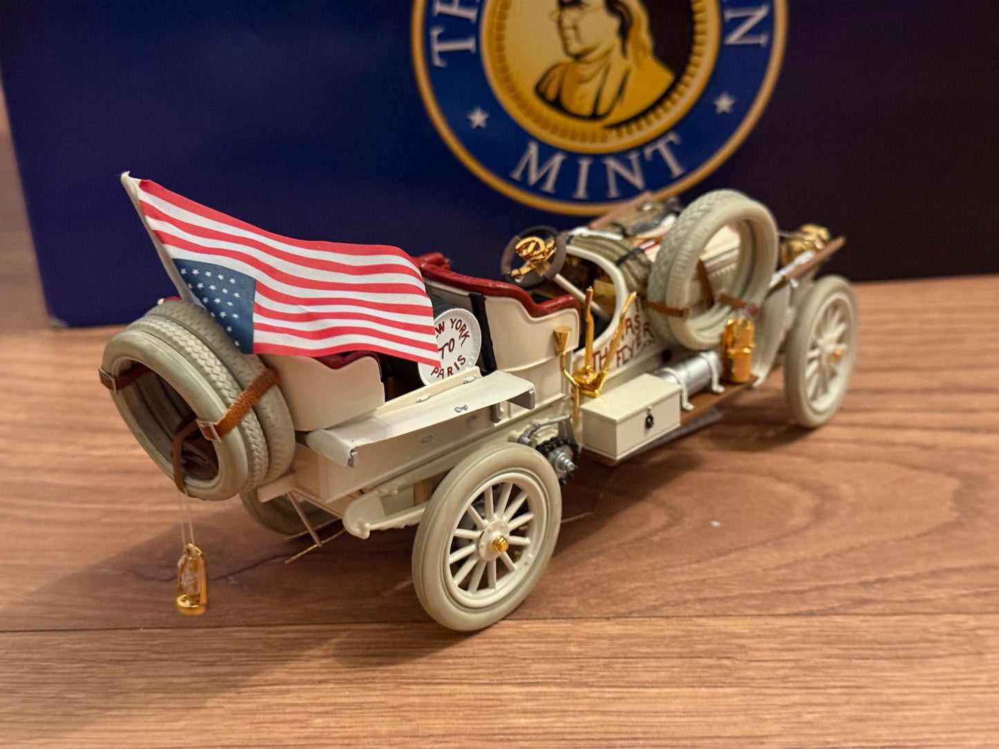 Franklin Mint: 1:24 1907 Thomas Flyer: Winner Of The Great Race. Damaged exhaust