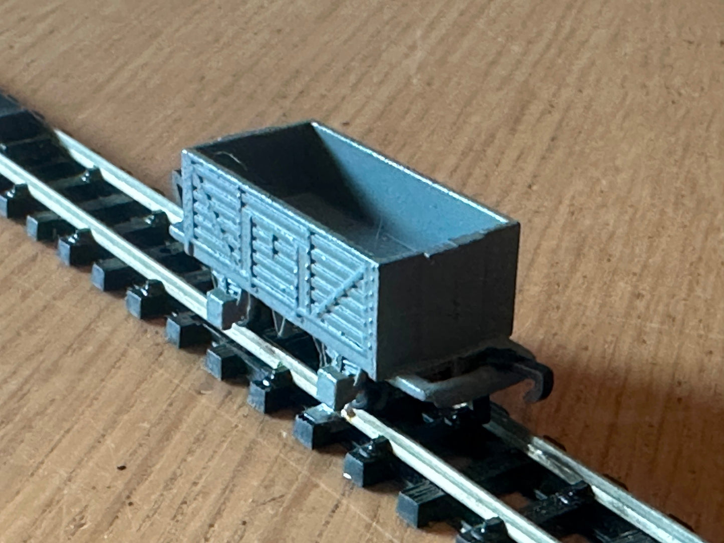 Lonestar Treble-O-Lectric Gauge (N gauge track compatible) Open Plank Wagon