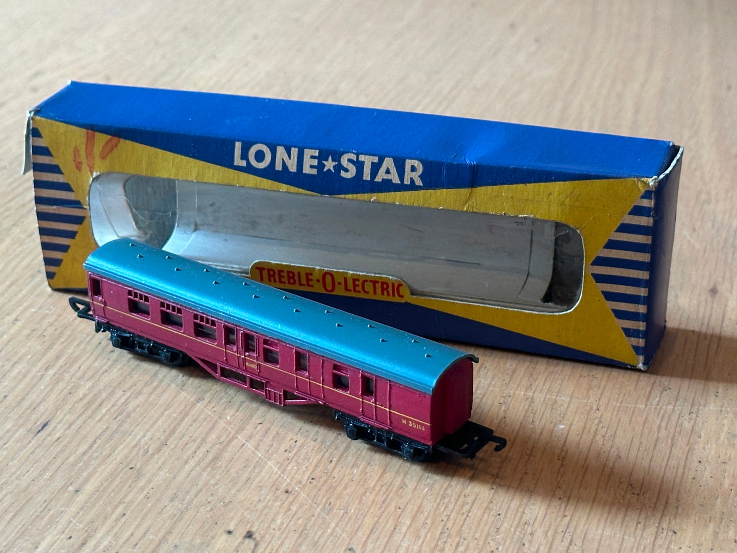 Lone Star 000/N gauge Treble-O-Lectric M35114 Mainline Maroon Brake Coach