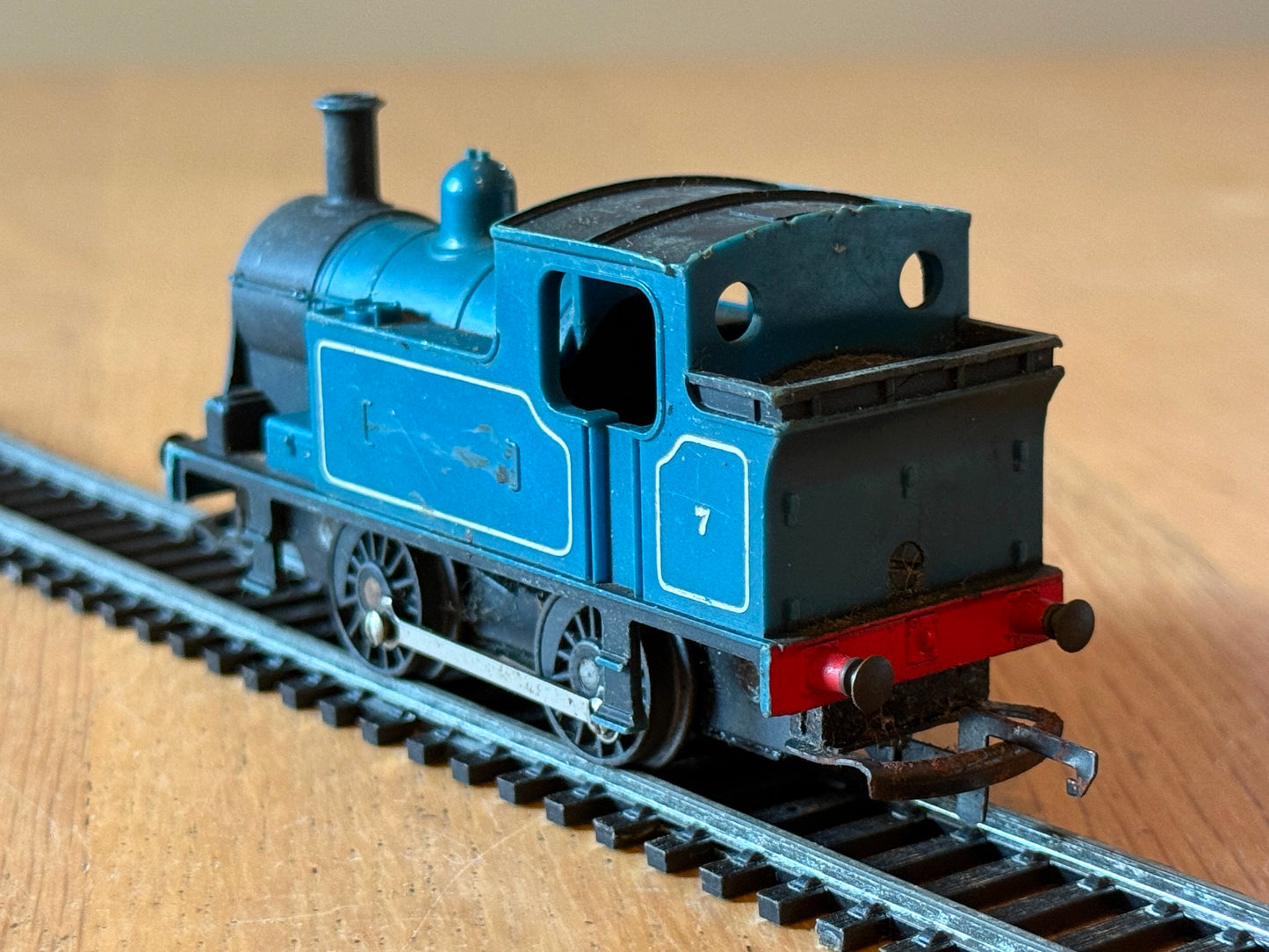 Triang OO Gauge "Nellie"0-4-0. - No 7. Very playworn. Tested working.,
