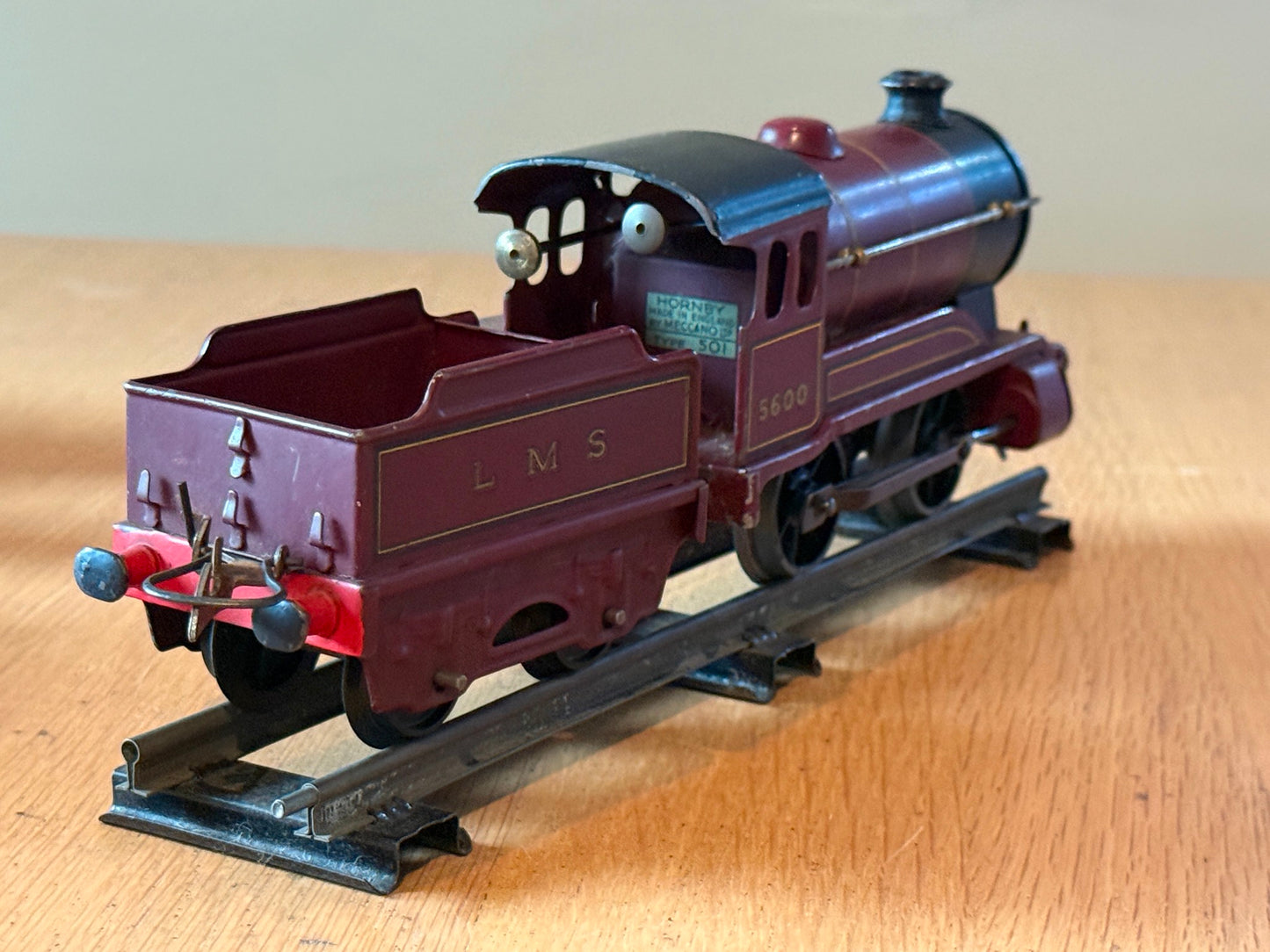 Hornby 0 Gauge Clockwork LMS Engine and Tender - Tested and working with key