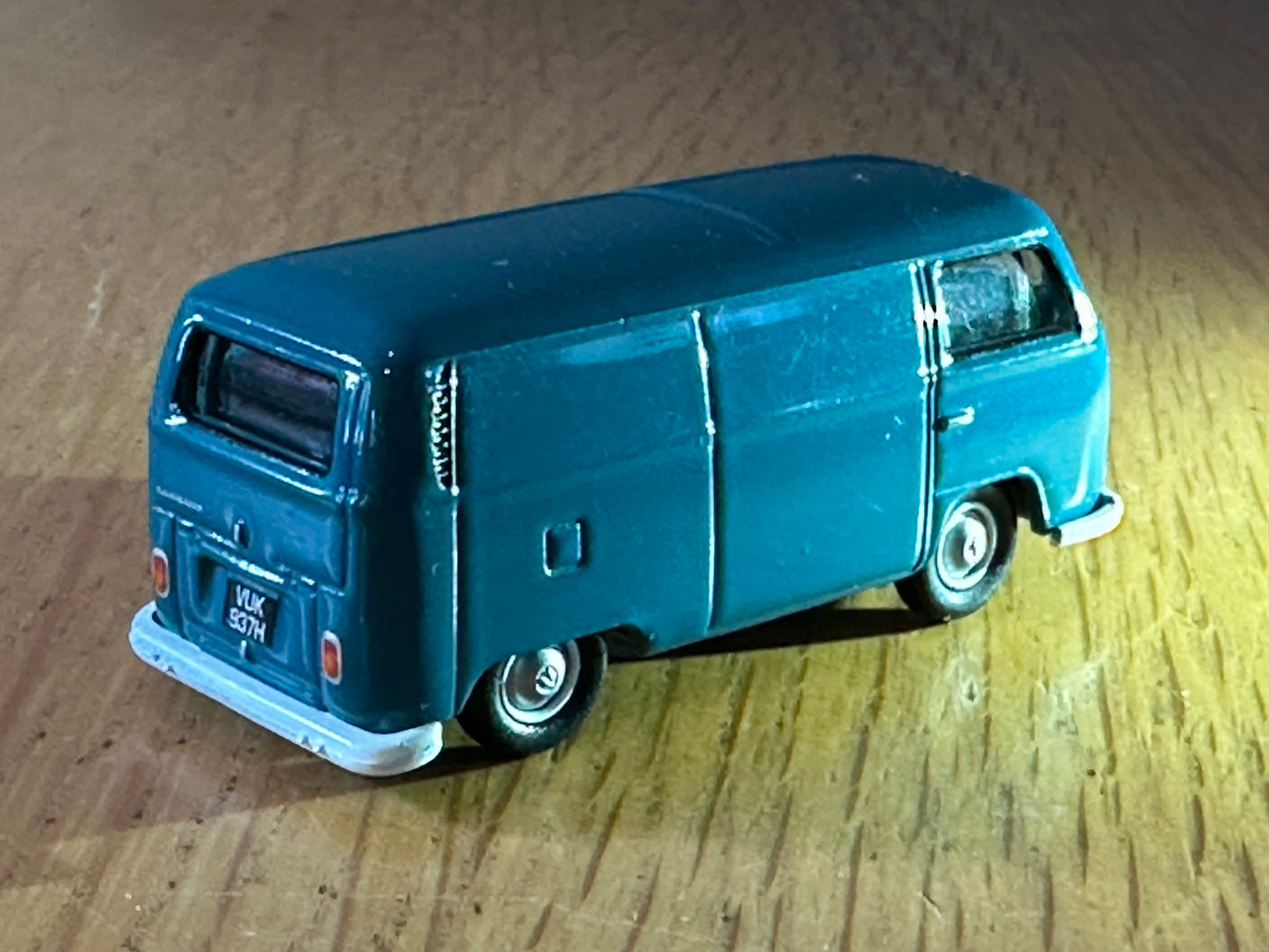 Oxford Diecast OO Gauge Regatta Blue VW T2 Van
