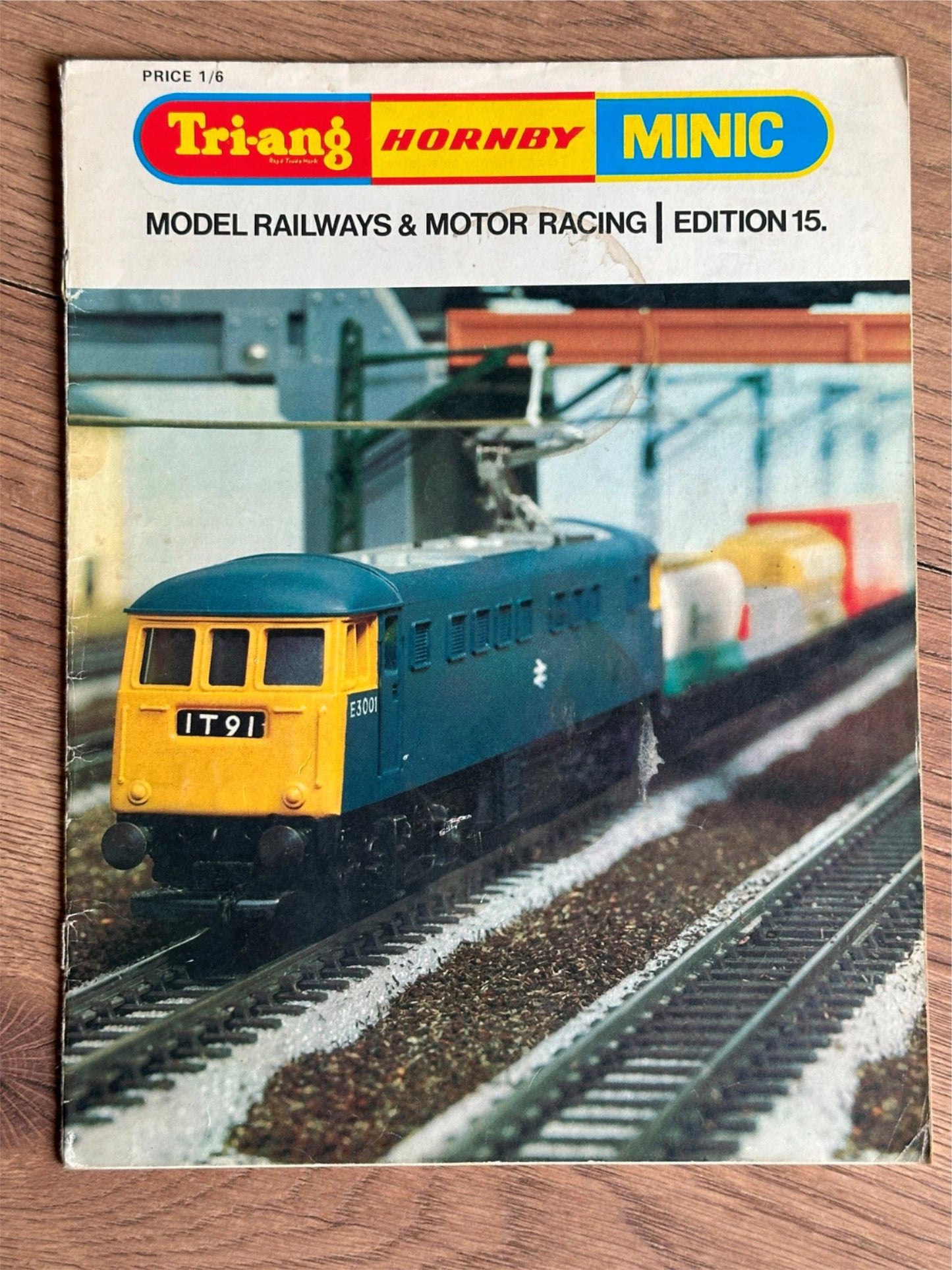 Triang Hornby Minic OO Gauge Catalogue - Edition 15 - 1969