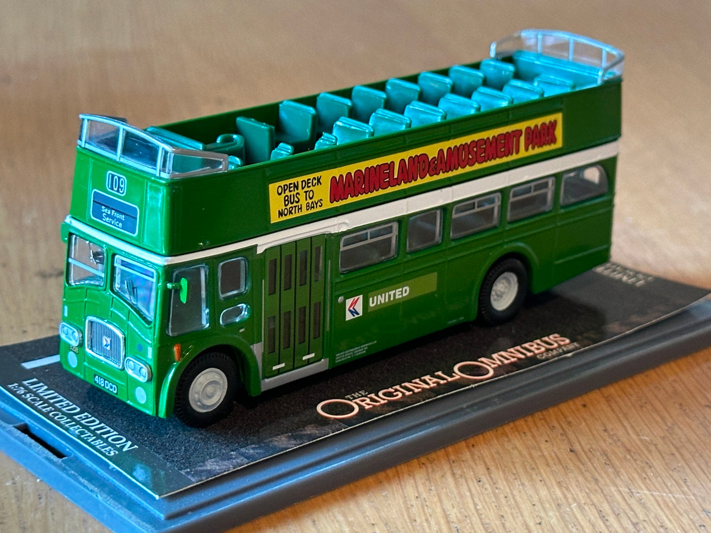 Corgi Original Omnibus OM41906 - 1:76 Leyland PD/3 Queen Mary Open Top 'United'