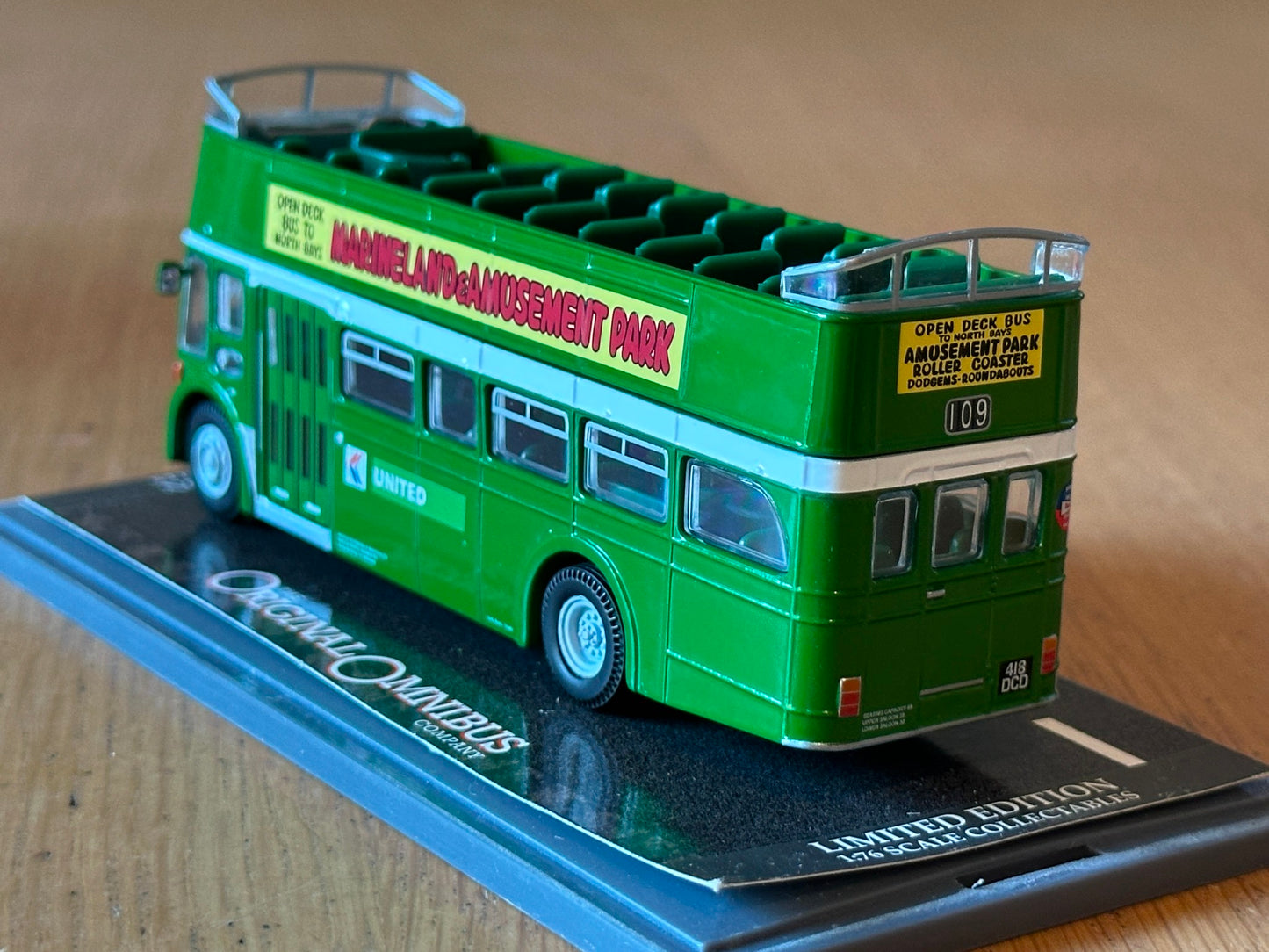 Corgi Original Omnibus OM41906 - 1:76 Leyland PD/3 Queen Mary Open Top 'United'