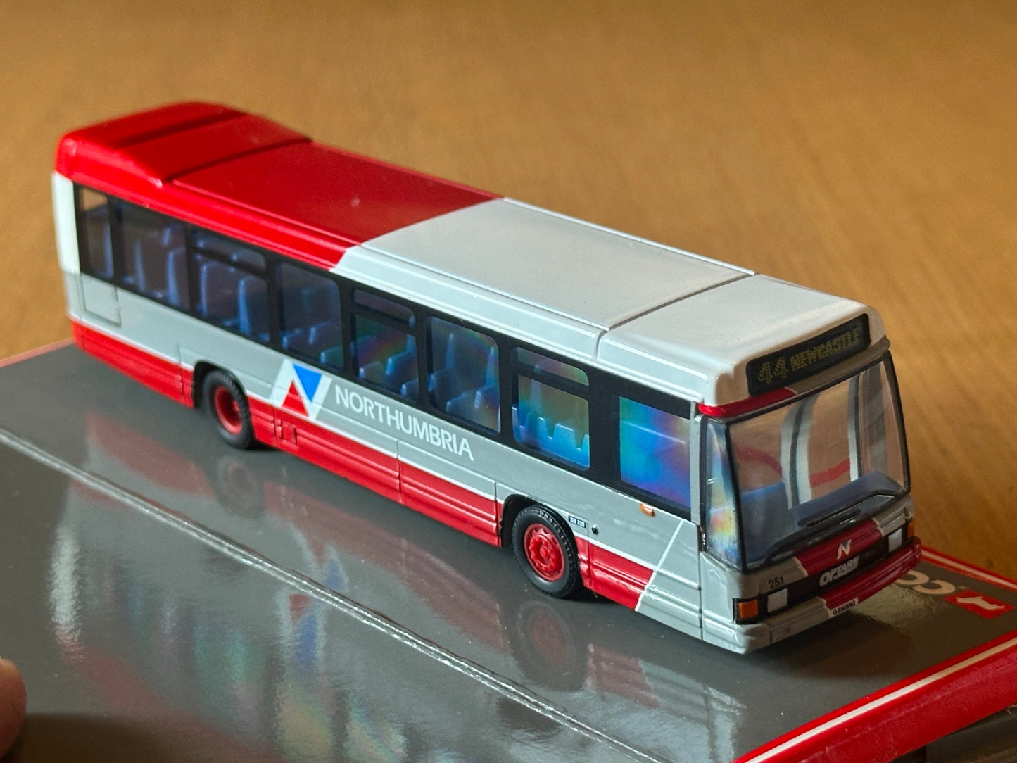 Corgi Original Omnibus 42902 - 1:76 Optare Delta Bus '44 Newcastle Northumbria'