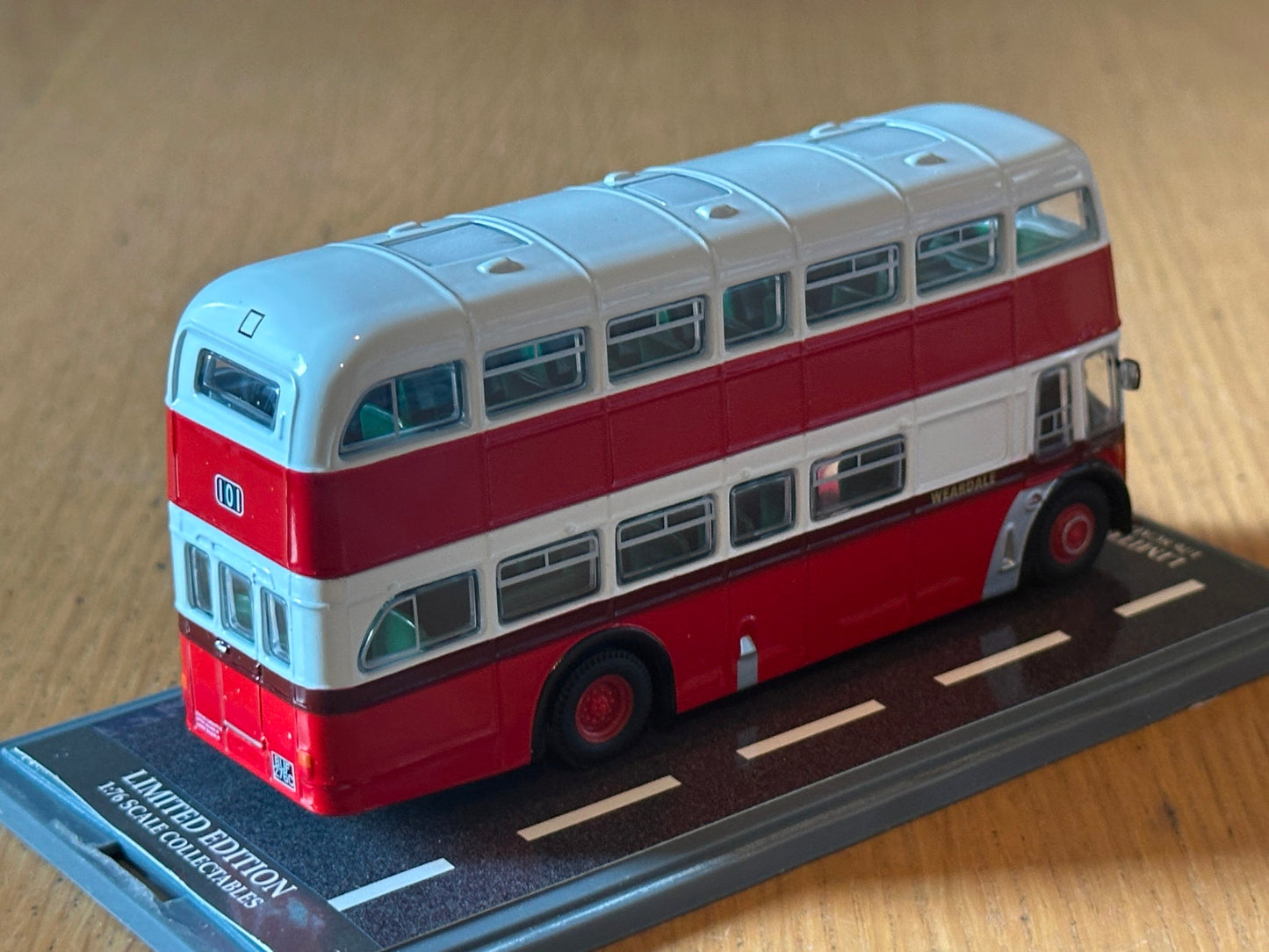 Corgi Original Omnibus 41901 - 1:76 Leyland Titan PD3 Queen Mary - Weardale