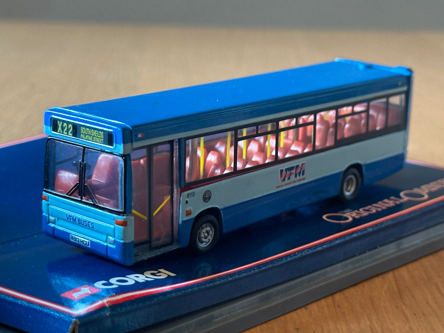 Corgi Original Omnibus 42809 - 1:76 Platon Pointer Dennis Dart Bus