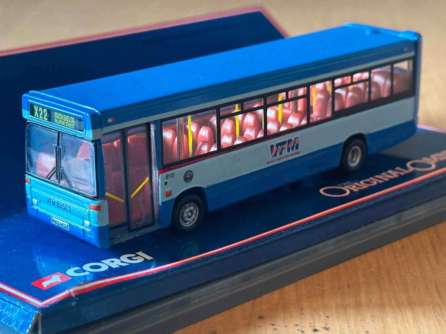 Corgi Original Omnibus 42809 - 1:76 Platon Pointer Dennis Dart Bus