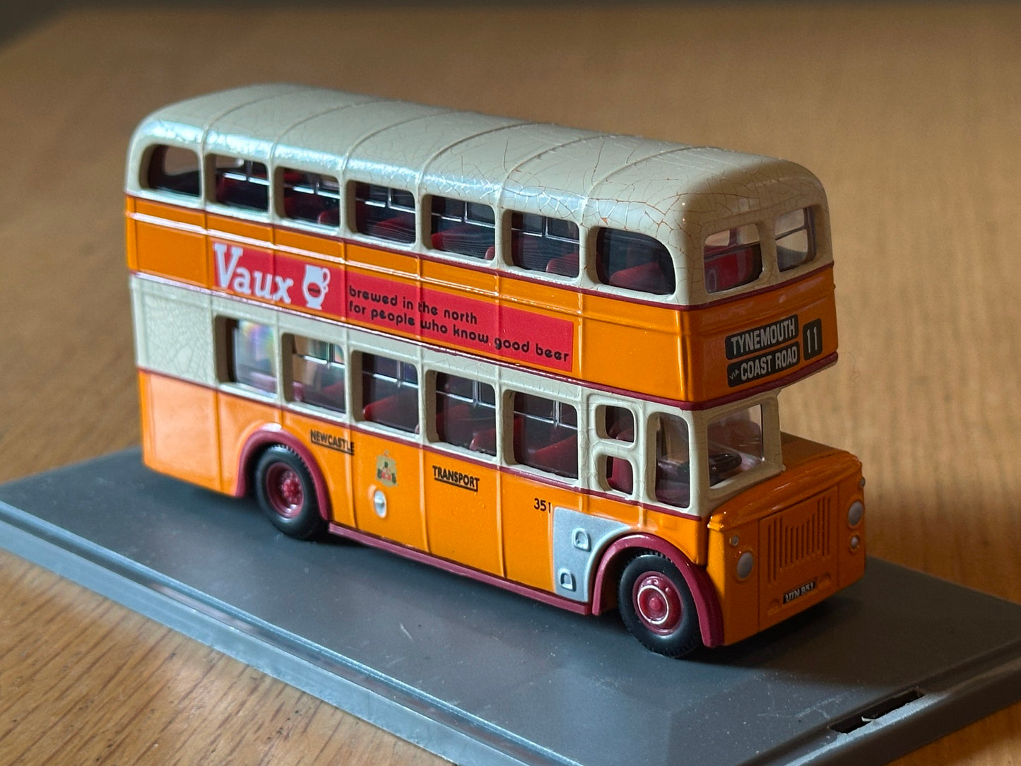 Corgi Original Omnibus 97944 - 1:76 MCW Orion Leyland PD2 Newcastle Corporation
