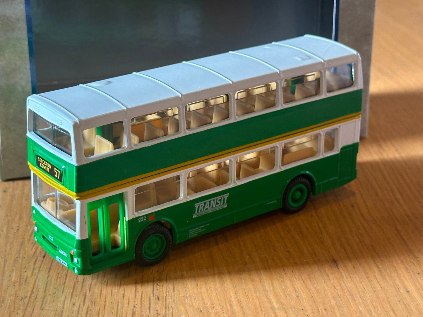 Corgi Sunbeam 97802 - 1:76 97802 MCW Metrobus 'Cleveland Transit' - Route 222