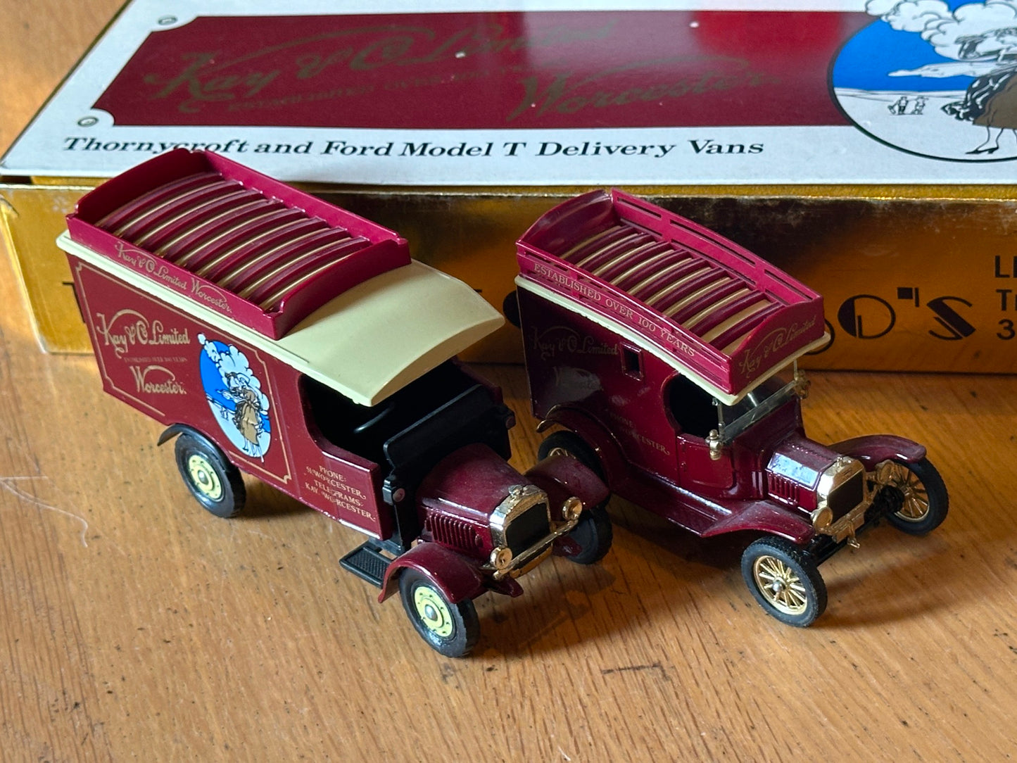 Corgi Transport of the 30s Set Kay & Co - Thornycroft Van / Model T Van