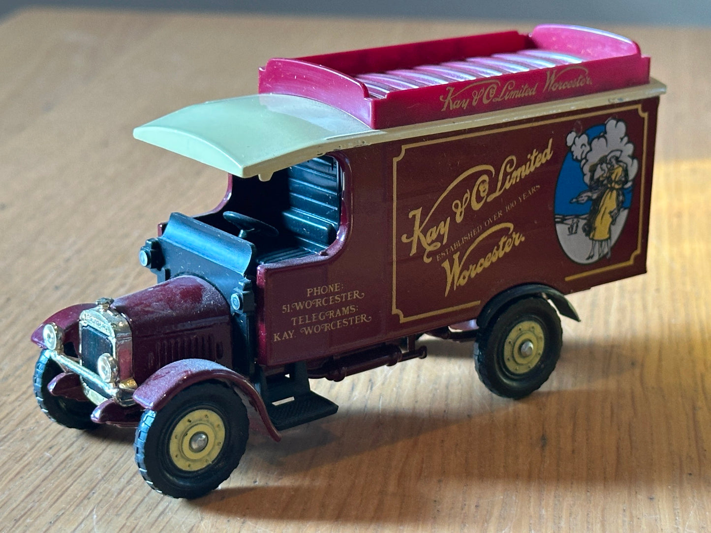 Corgi Transport of the 30s Set Kay & Co - Thornycroft Van / Model T Van