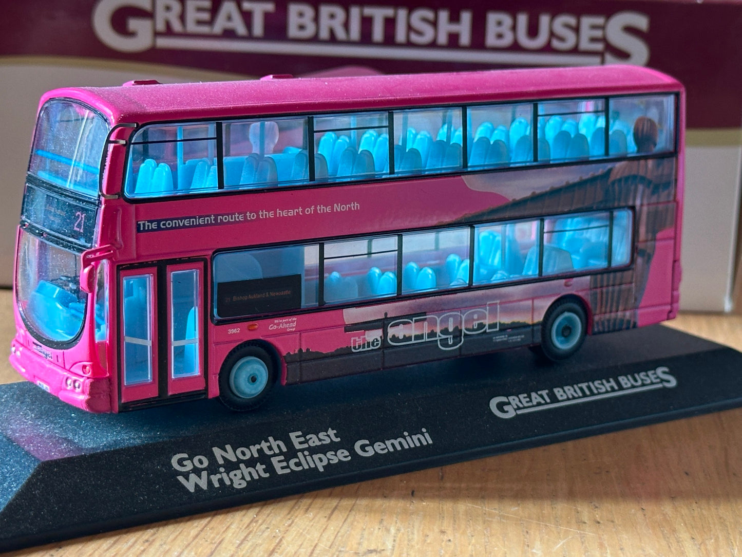 Original Omnibus/GBB 1:76 Wright Eclipse Gemini - Go North East Bus.